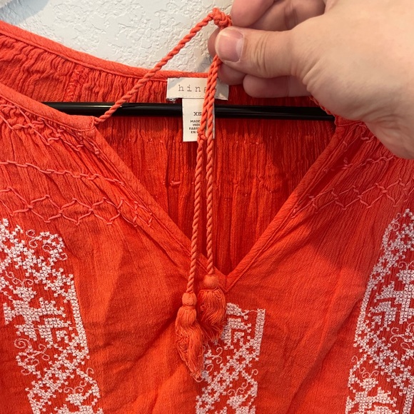 Hinge Orange Coral Embroidered Flowy 3/4 Sleeve Top with Tassels Size XS - Picture 3 of 10